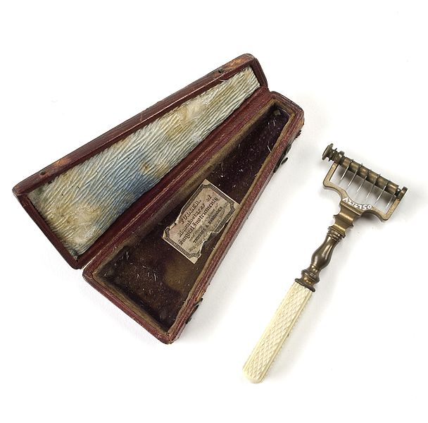 An English scarificator with six lancets used for blood-letting made by Fuller of London. This file comes from Wellcome Images, a website operated by Wellcome Trust, a global charitable foundation based in the United Kingdom.