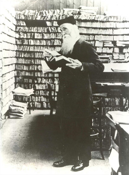  James Murray, editor and philologist
