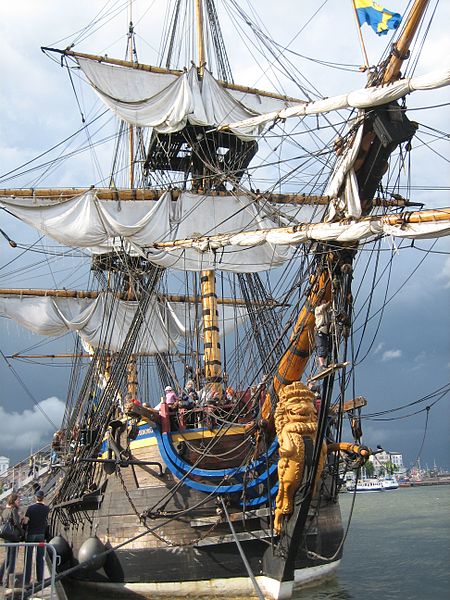 The Swedish East Indiaman Götheborg in front of Helsinki, Finland. Photo by Pöllö via Wikimedia Commons.