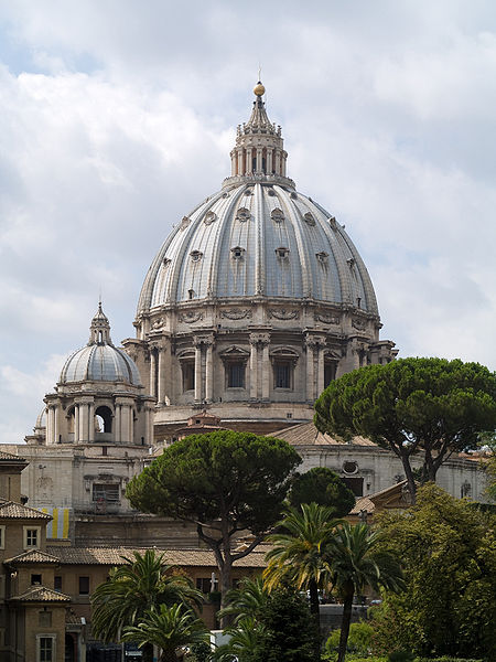 The dome of St. Peter's Basilica, seen from a gallery in the Vatican Museums. Photo: Myrabella / Wikimedia Commons / CC BY-SA 3.0 & GFDL