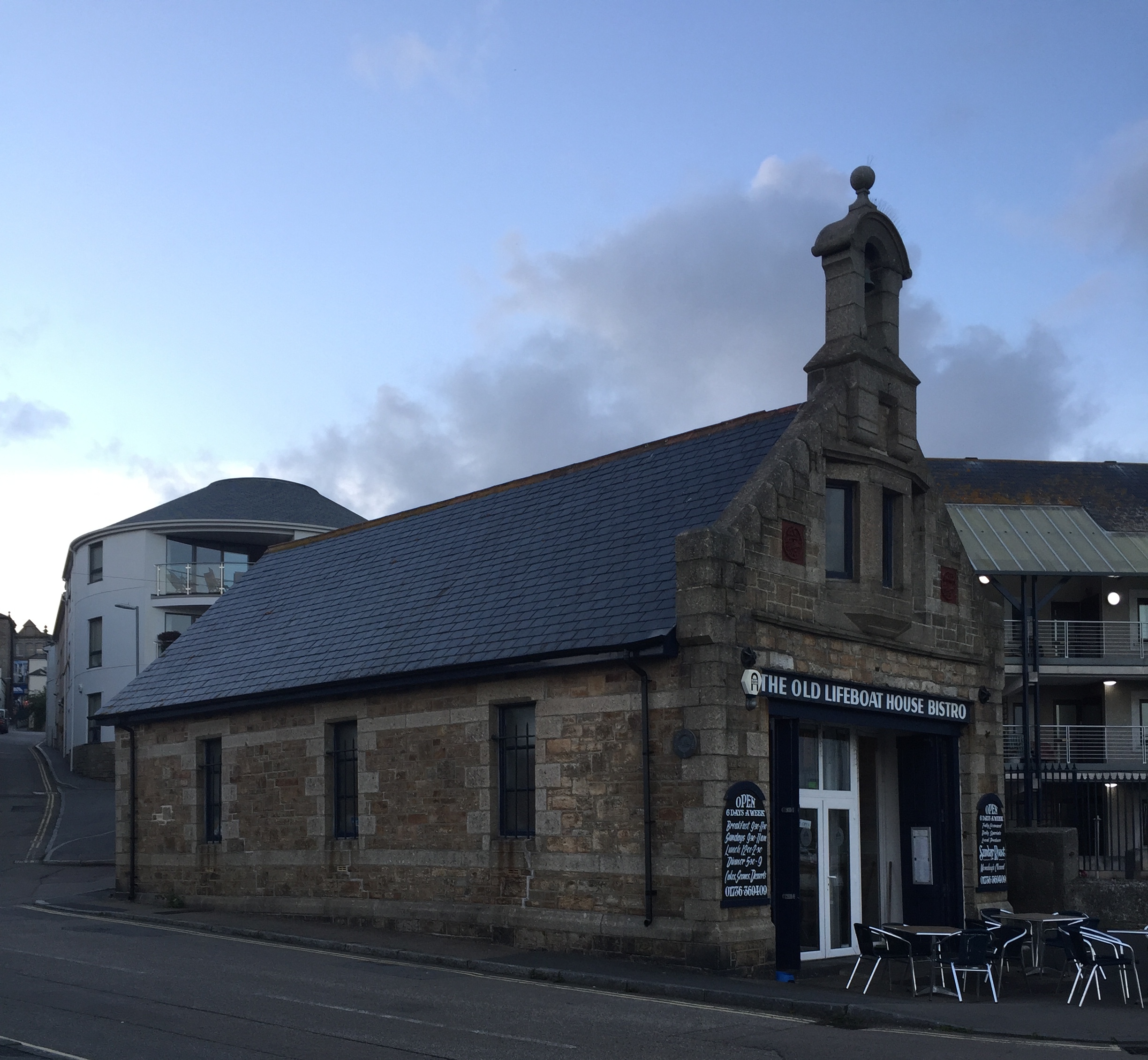 the-old-lifeboat-house-bistro
